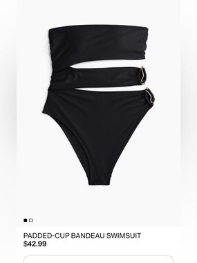 H&M Black Bikini Bottoms with Tag Detail
Mew without tags ( only used once )